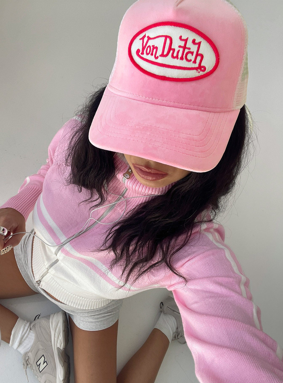Von Dutch Velvet Trucker Hat Pink