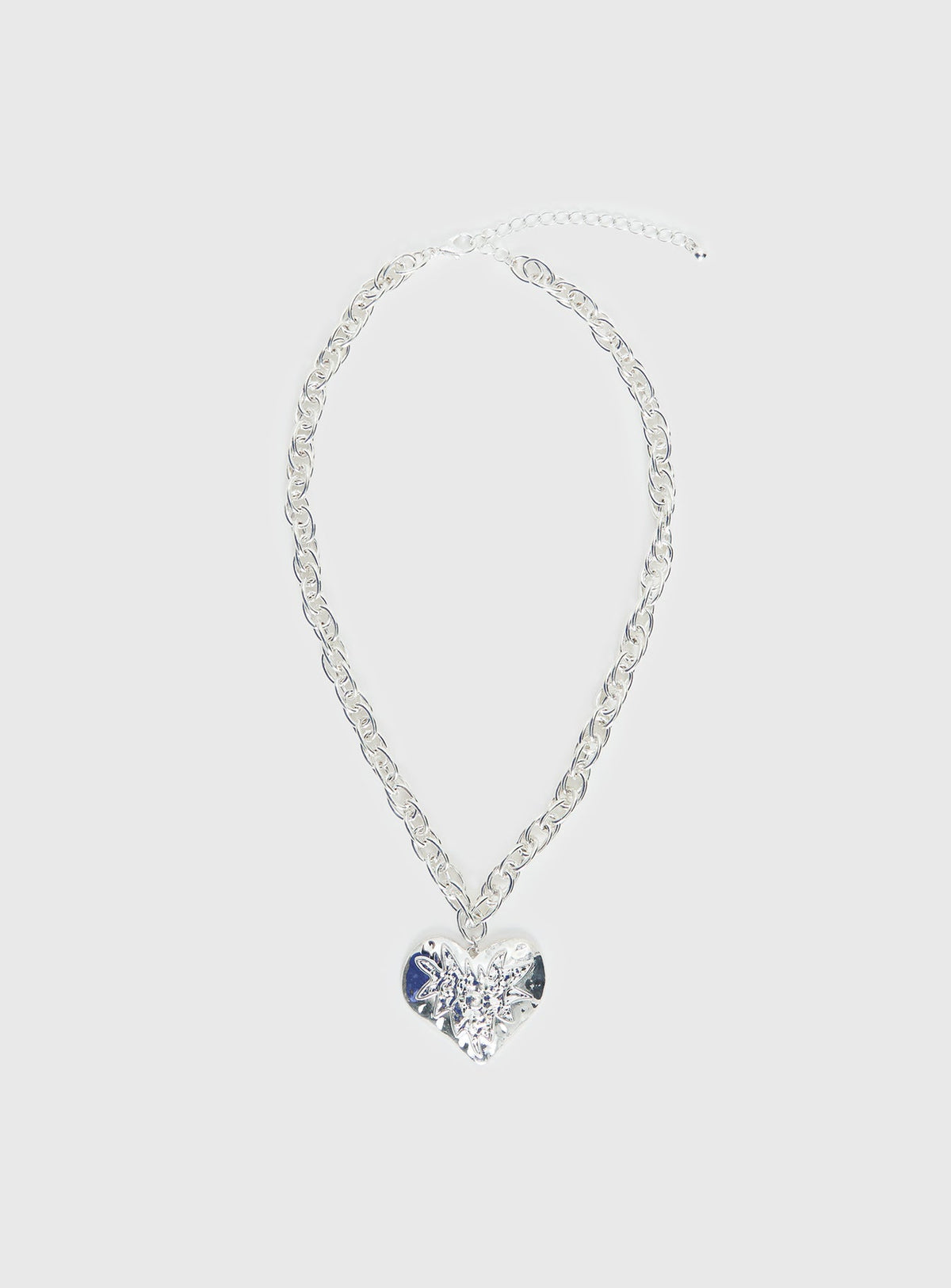Capree Chunky Heart Necklace Silver