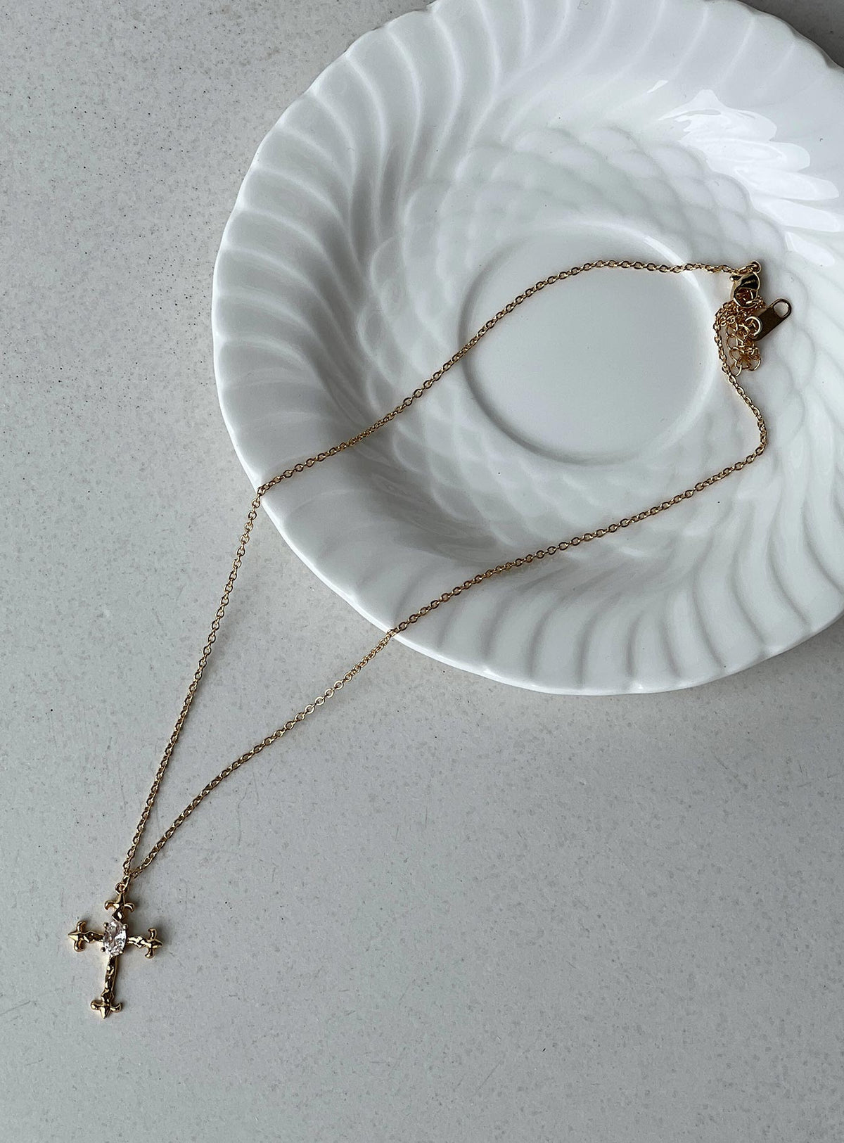 Brassie Necklace Gold