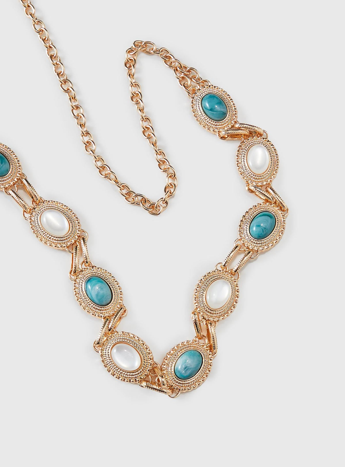 Finesse Beaded Chain Belt Gold