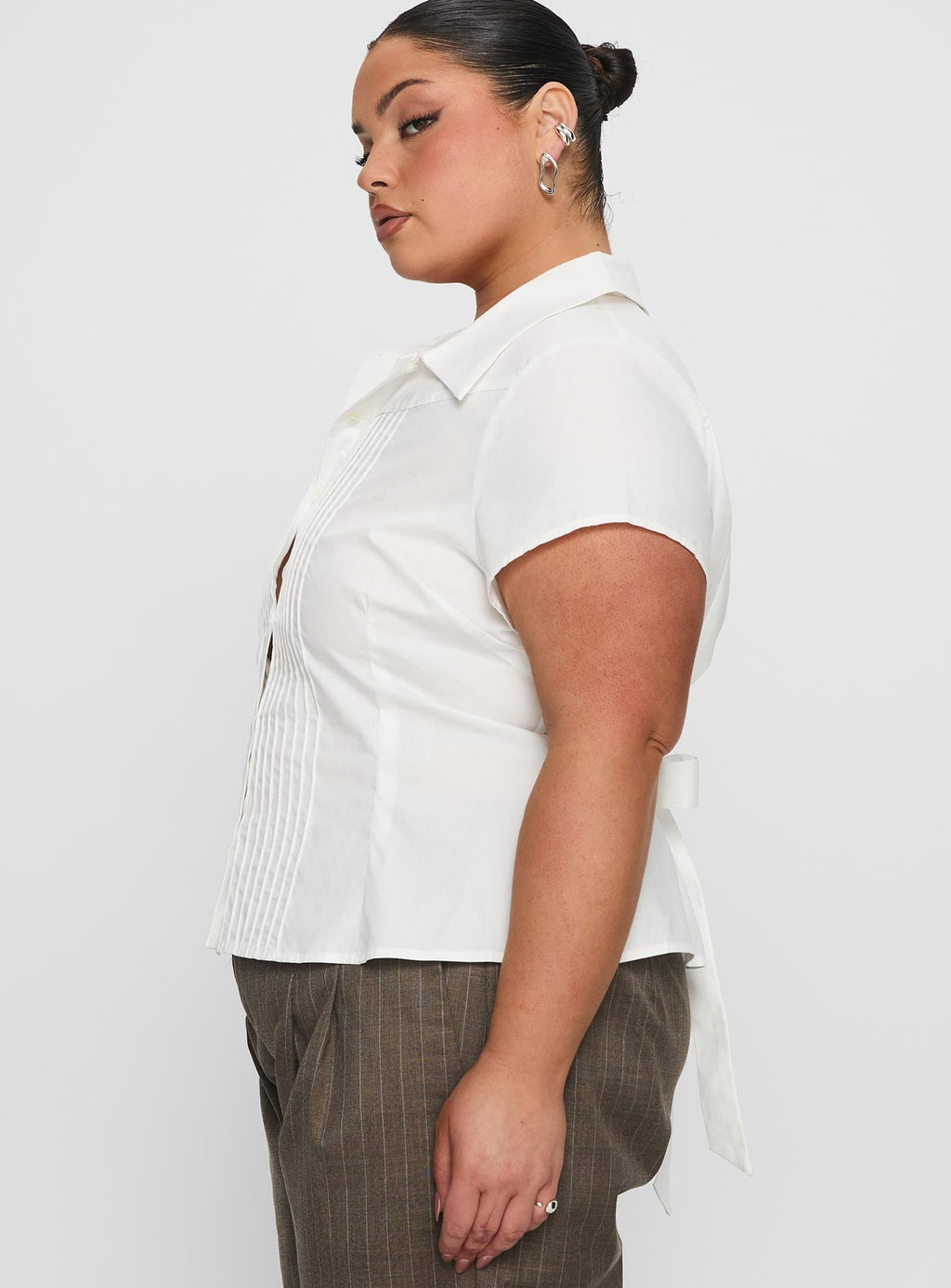 Akiyo Button Up Blouse Top White Curve