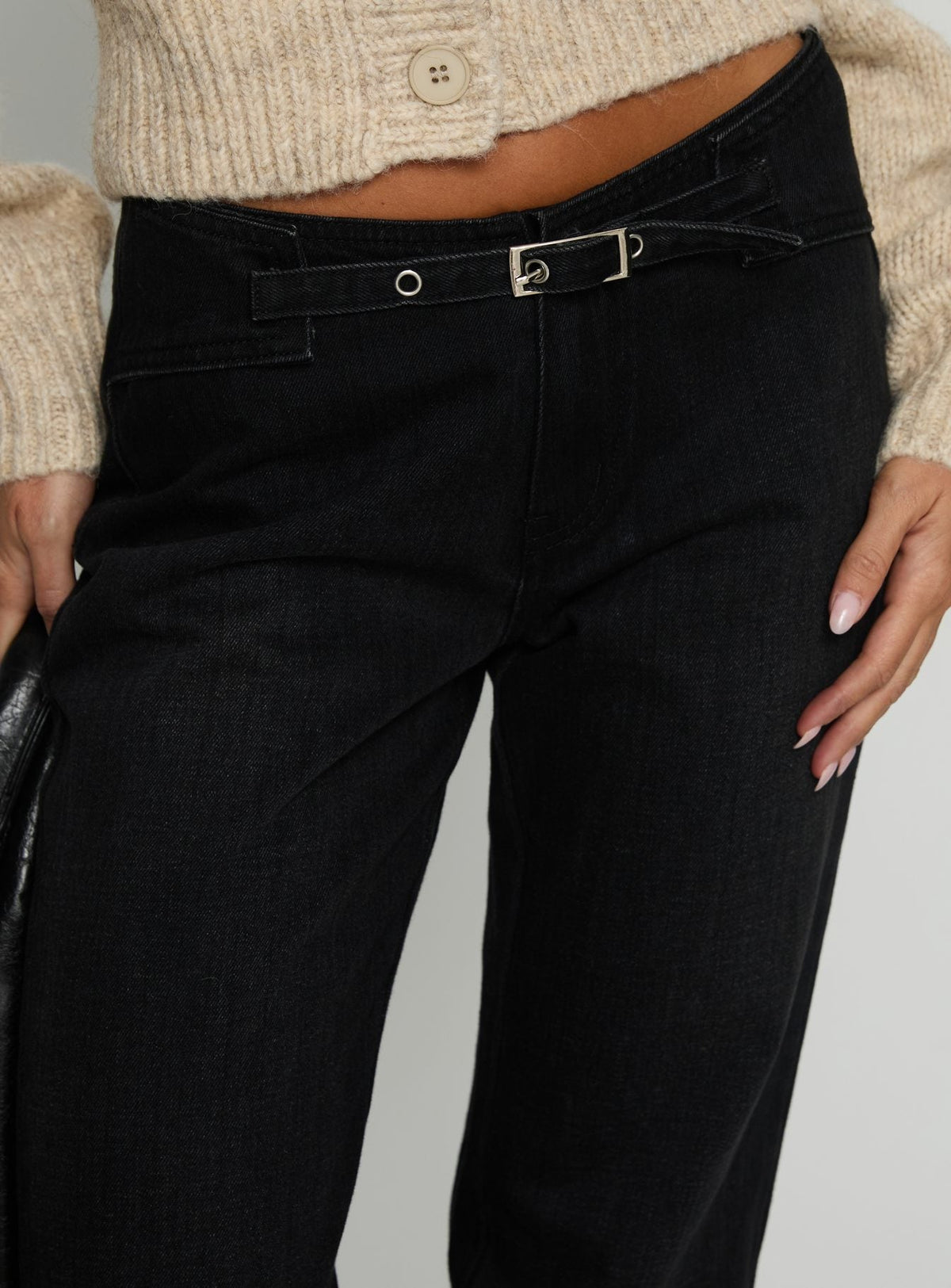Slow Ride Mid Rise Bootleg Belted Jeans Washed Black