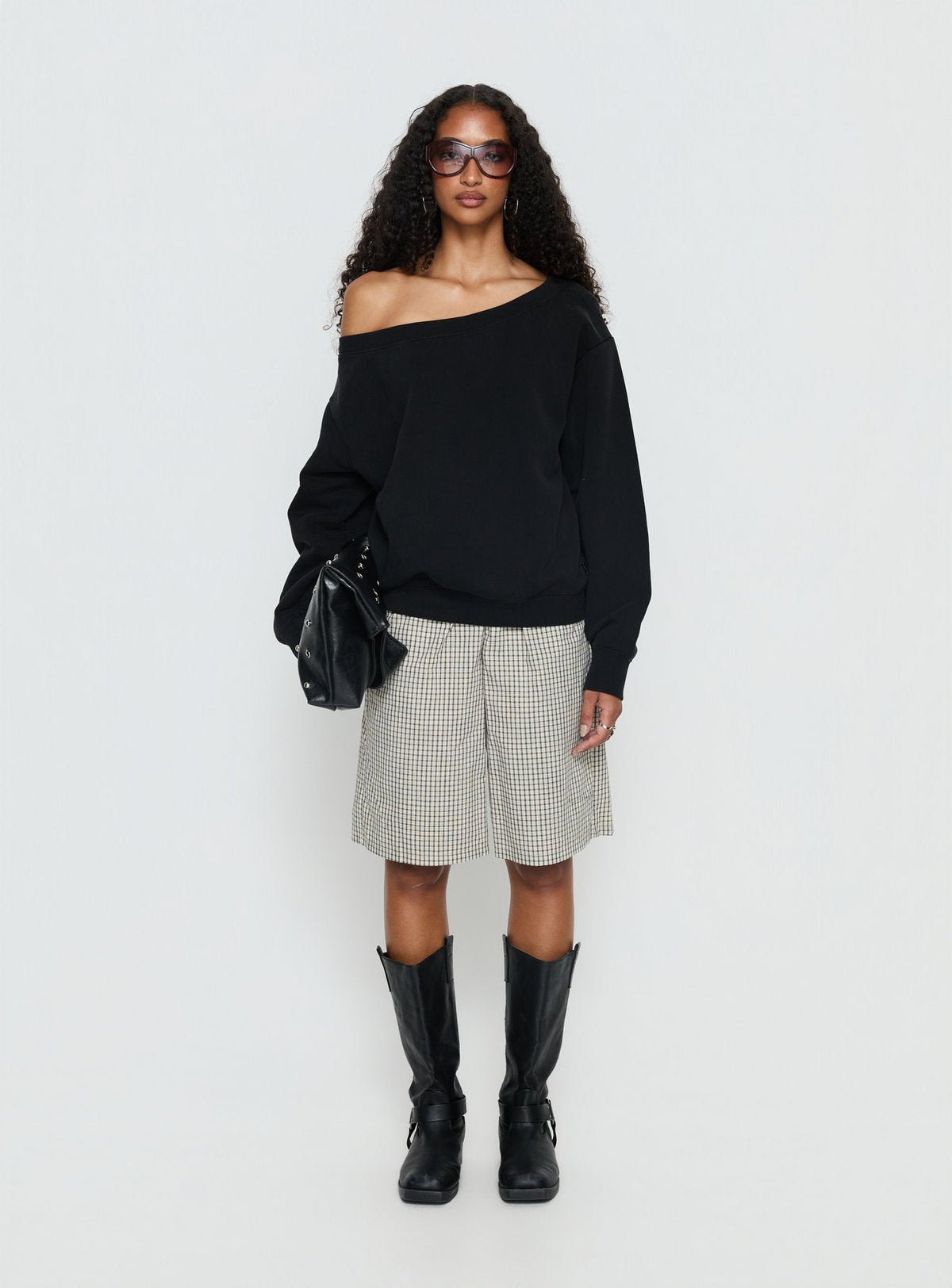 Wellness Off the Shoulder Jumper Washed Black